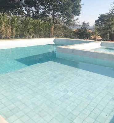 Revestimento de piscina Pedra Aquamarine da Hijau Brasil