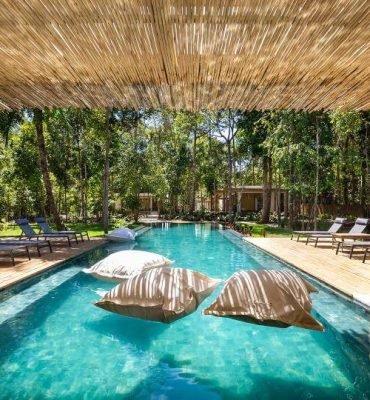 Revestimento de Piscina Feito com a Pedra Hijau Nacional, da fábrica Hijau Brasil